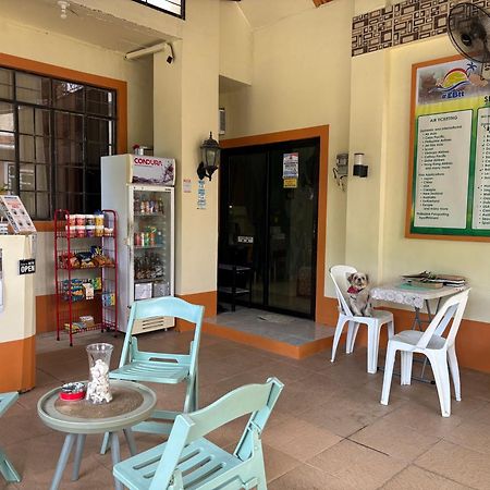 Andresas Homestay Loboc Esterno foto