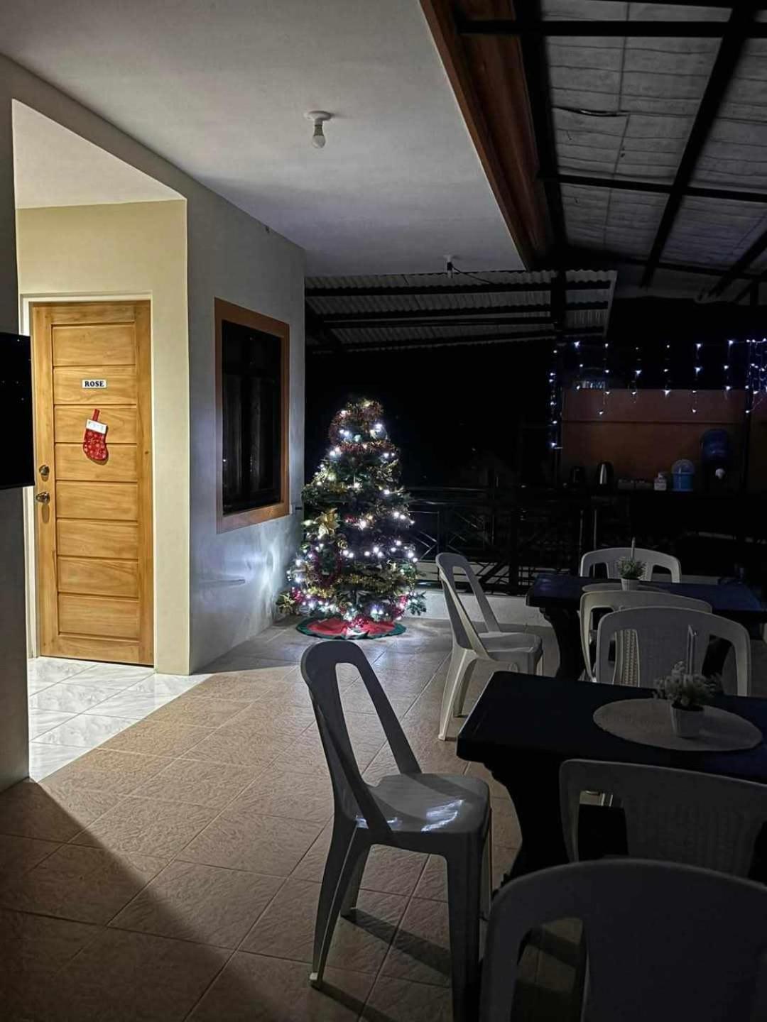 Andresas Homestay Loboc Esterno foto